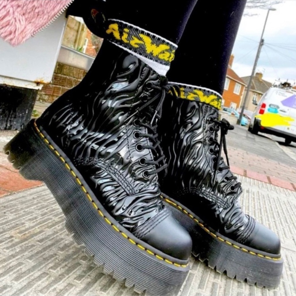 Dr. Martens Sinclair Platform Zebra Embossed Zip Up Lace Closure in Black - Picture 3 of 16